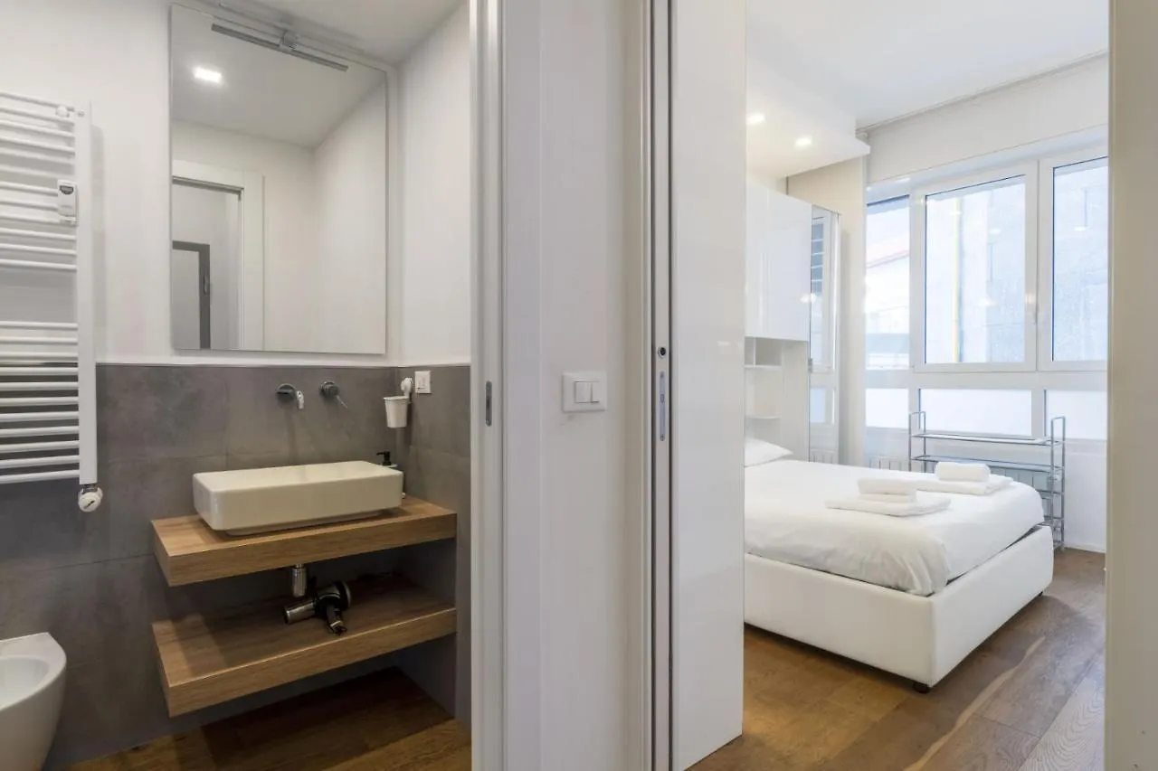 Easylife - San Babila - Elegante E Rifinito Bilocale Nel Cuore Della Citta Mediolan Apartament
